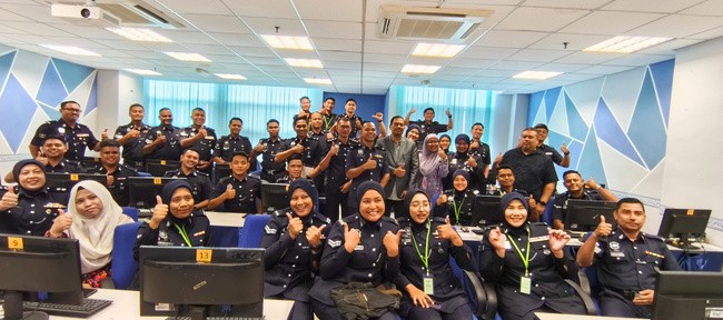 PDRM class group photo